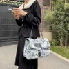 Cheap Wholesale Limited Clearance 50% Discount Handbag New High-end High-capacity Tote Bag for Women Fashion Chain Bag Versatile Commuter