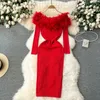 Vestido con hombros descubiertos y empalme de piel roja para mujer, vestido sexy de una línea con cuello oblicuo para mujer, vestido de fiesta de Navidad envuelto en cadera ajustada 240309