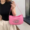 Barato Venta al por mayor Liquidación limitada 50% de descuento Bolso Verano Nuevo Bolso de hombro único para mujeres Pequeño mercado Urbano Simple Moda y lindo Axila Mujer