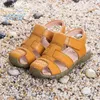 Sandalen Sommer Kinder Schuhe Jungen Strand Sandalen für Baby Jungen Weiche Leder Unterseite Rutschfeste Geschlossene Zehen Kinder Schuhe C24318