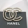 Luxury Designer Brooch Brand Letter Pins Brooches Diamond Women Brooch Suit Pin Jewelry Accessories Wedding Party Gifts5