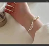 Halve armband natuurlijke parel met nisontwerp Hoogwaardige en coole stijl dames