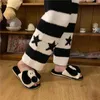 Pantofole Simpatico peluche caldo per le donne Moda invernale Kawaii Amanti del cotone peloso Cartone animato Scarpe da casa per interni Scivoli