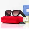 Lunettes de soleil Cucci Designer pour boîte de mode femme Lunettes de soleil avec street shot Lunettes de soleil rouges Lunettes pour femmes avec boîte