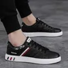 Vendita flash HBP senza marchio La tendenza delle scarpe da tennis casual Scarpe da corsa sportive da uomo traspiranti in PVC 39-44