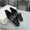 مصممة نساء صندل رجعية Baotou Muller Half Clipper Luxury Low Heel Slippers Summer Semide Square head leaded heel size 35-39