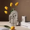 Vase Nordic Picasso Creative Vase Ceramic Face Aesthetic Room装飾リビングルームポーチフラワーアレンジ