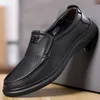 HBP Sapatos formais masculinos de couro legítimo, mocassins sem marca, de boa qualidade, luxuosos para homens, sapatos de borracha da moda para meninos, respiráveis