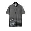 Nueva camiseta corta de moda para hombre, camiseta holgada de media manga con etiqueta de moda de verano, camiseta con base