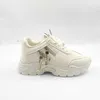 HBP Side Side Side Design Small White Shoes 2024 Spring New Student Running Shet Street Photo Disual Solid Color Womens Shoes