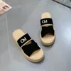 Luxurys Designer Slayt Bayan Sandal Terlik Moda Yaz Plajı Mila Mule 2024 Yeni Stil Havuz Loafer Düz Erkek Kaydırıcılar Kapalı Platform Güzel Sandale Canvas Lady