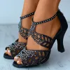 Sandali 2024 Summer Nuovi scarpe da donna Fashion Stiletto Rhinestone Fish Hollow Alleghi Scarpe da ballo sexy Plus 43 Ladies Sandals