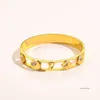 Bracelets de marque de créateurs femmes bracelet de luxe bijoux de créateur plaqué or 18 carats en acier inoxydable amoureux de mariage bracelets cadeaux en gros 400