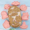 Pişirme Kalıpları 8 STKS/SET DIY kurabiye kalıp Kerst Karikatür Koekje Schimmel 3D Kesici Plastik Bakvorm Dekorasyon Bakken Araçları