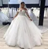 Plus Size Ball Gown Wedding Dress Vintage Lace Appliques Off Shoulder Long Sleeves Wedding Gowns 2019 Zipper Back Country Bridal W7593888