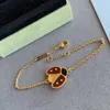 4 Leaf Clover Armband Van Clover Armband Luxury Armband Designer Silver Rose Gold Ladybug Lucky Spring Women Men Four Leaf Clover Charm Armband smycken Access