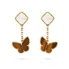 Fyra Leaf Clover Earring VanClef Fashion Classic Dangle Earrings Designer för kvinnlig agat Mor till Pearl Moissanite Valentines Gift Teacher Day örhängen 982