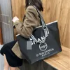 24SS Designer Channel Bag Chu Na Xiao Xiang Feng Ny Tote Bag Womens Single Shoulder Underarm Bag Stor kapacitet Handhållen shoppingväska