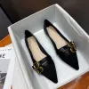Лоферы 2023 Новая корейская женская плоская обувь черная рабочая обувь неглубокие заостренные божьей коровки Joker Color, соответствующие удобной женской обуви.