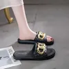 HBP Prix de gros sans marque Diapositives d'été Pantoufles Femmes PVC Fond souple Mode Sandales décontractées Fond plat Chaussures pour femmes