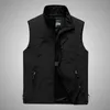 FGKKS Spring Men Maistcoat utomhus Leisure Solid Color Vest Young Middleaged Pography Fishing Casual Jacket Male 240314