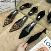 Slippers New Pointed Toe Mules Fashion Leopard Print Womens Slippers Casual Womens Shoes Womens Low Boots Elegant Womens Outdoor Slippers Q240318