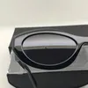 Occhiali da sole Vendita Ovale Piccolo 2024 Acetato nero per le donne Progettista di marca Moda femminile Castagna Personalità Occhiali da sole UV400