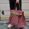 Borse fatte a mano in pelle HB Ky50 Borse grandi in edizione limitata Nuova borsa fitness da uomo e da donna ad alta capacità Borsa da viaggio per viaggi d'affari Grande in morbida pelle