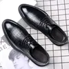 HBP Non-Brand Wholesale Quality New Fashion Lace Up Luxury Leather Office Business Plush Warm Black Designer Man Casual Men Dress Shoes Oxford