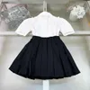 クラシックプリンセスドレスサマーベビートラックスーツサイズ110-160 cmキッズデザイナー服女の子のホワイトカラーシャツとプリーツスカート243