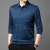 Frühling Sommer T-Shirts für Männer Langarm T-Shirts Umlegekragen Polo Solide Gestreift Knopftaschen Mode Europäische Kleidung Tops 240314