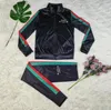 Spring Autumn New Women's Tracksuits Casual fashion Luxury brand Suit 2 Piece Set designer Tracksuit 0052