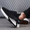 HBP nie markowa Promocja Cena Wygodna i oddychająca dla mężczyzn buty sportowe Sneakers Nowy projekt