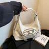 Дешевая оптовая сумка с ограниченным распродажей, скидка 50%, эта популярная модная сумка на одно плечо для женщин в новой высококачественной текстуре, универсальная подмышка для поездок на работу