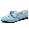 HBP Sem Marca Céu Azul Cor Asa Ponta Esculpida Deslizamento Respirável Tamanho 38-48 Dedo Pontudo Casamento Brogue Borla Sapatos Mocassins para Homens