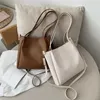 Bolsas de ombro simples mulheres balde cor sólida bolsas 2024 retro grande capacidade tote pu couro