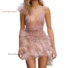 Designerklänningar Europeiska och amerikanska kvinnokläder önskar utrikeshandel Källa Feather Suspender Kort kjol Deep V-Neck Sexig Party Dress # WT1122