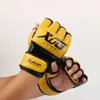 Équipement de protection Gants de boxe MMA demi-doigt en cuir PU Taekwondo combat Sanda gants d'entraînement karaté Muay Thai équipement d'entraînement de boxe yq240318