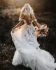 Boheemse off -schouder trouwjurken Fairy tule rok sexy backless kanten kanten florale land buitenbruiden jurken op maat gemaakt