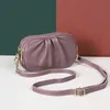 Torby na ramię w chmurze Cowhide Kobiety Mała górna warstwa pojedyncza crossbody Internet popularny mini 240318