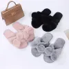 Bottes 2021 Hiver Nouveau intérieur Bowknot Femmes Pantoufles fourrures rose rose solide Faux Furs Chaussures moelleuses chaudes maison Ladies Fluffy Slippers