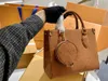 2024 Lüks Tasarımcı Totes Bag Kadın Moda Alışveriş Satışları Omuz Çantaları Moda Çanta Çantalar Gerçek Deri Kabartmalı Crossbody Hesger Çantaları Sıfır Cüzdan