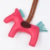 sleutelhangers voor vrouwen designer sleutelhanger sleutelhangeraccessoires Nieuwe H Family Pony Bag Hanger Groentemand Kelly Autosleutelhangers Angel Horse Sleutelhangers Houder