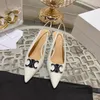 أزياء نمط جديد الصندل النعال Sexy Alma Heels Dress Shoes Party Summer Sunny Clipperdesigner أعلى جودة عالية الكعب من الدانتيل الزفاف الحزب الفاخرة المرأة Loafer Lady