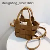 Yeni Sonbahar Doku Dokuma El Taşınağı Kova Çantası Modaya Modeli Bir Omuz Kadın Günlük Çapraz Crossbody