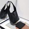 Portefeuille de designer Sacs à bandoulière en cuir véritable 7A + sac à aisselle Sacs à main à bandoulière pour femmes Sac fourre-tout de couleur de mode haut volume Cuir de veau noir Classiques élégants