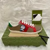 Ontwerper Casual schoenen Sneakers Vintage borduurstrepen Bee Ace Black Walking Loafers Italië Wit Luxe canvas Tiger Dhgate Beige Men Women Cartoons Trainers