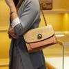 Déstockage d'usine nouveau sac à main de créateur chaud marque de Hong Kong sac pour femme chaîne camélia en cuir sensation haut de gamme