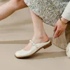 Sandálias 2024 verão mulheres sapatos redondos dedo do pé baixo salto sólido split couro casual mary janes mules para
