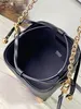 Topp 2024 New Women's Chain Shoulder Bag Bucket Black Cowhide M82886